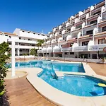 Bright & Elegant Duplex With Terrace And Pool, Just Steps From Puerto Colon Апартаменти *