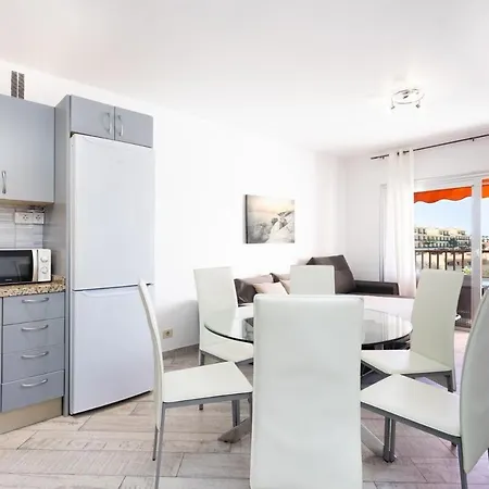 Bright & Elegant Duplex With Terrace And Pool, Just Steps From Puerto Colon Апартаменти *